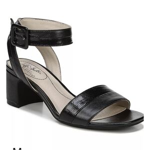 LifeStride Carnival City Sandal. Size 8W. Black. Worn Once. 2in Heel